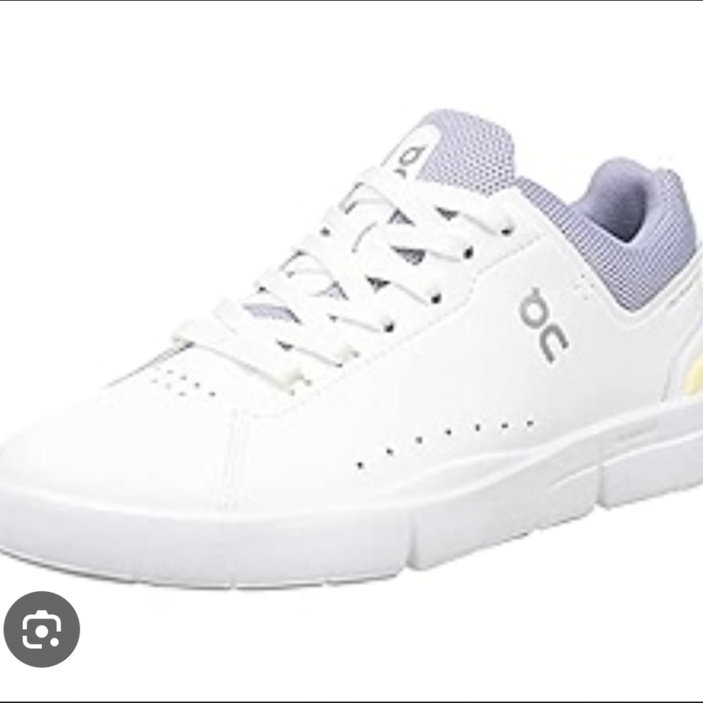 On The Roger ADVANTAGE Tennis Sneakers